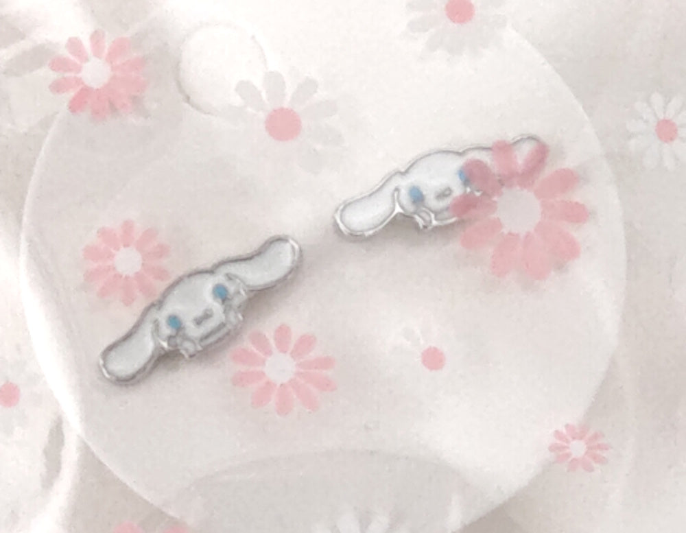 Cinnamoroll Metallic Earrings for Pierced Ears